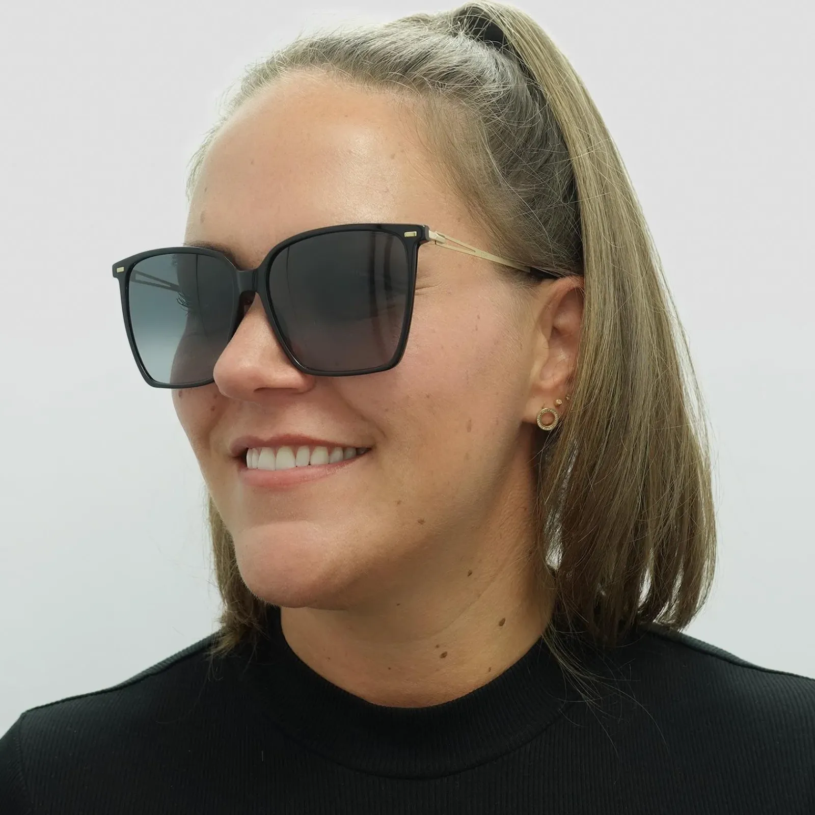 Hugo Boss Square^Sunglasses BOSS 1388/S 807 9O Black Dark Grey Gradient