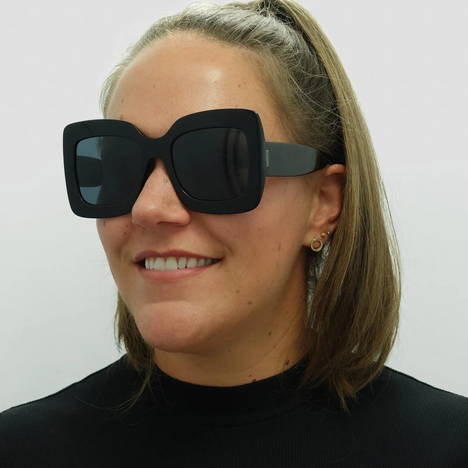 Hugo Boss Square^Sunglasses BOSS 1385/S 807 IR Black Grey