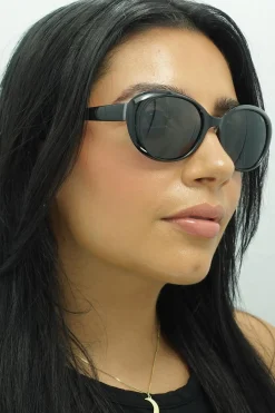 INVU Polarised|Oval^Sunglasses B2022 A Black Grey Polarized