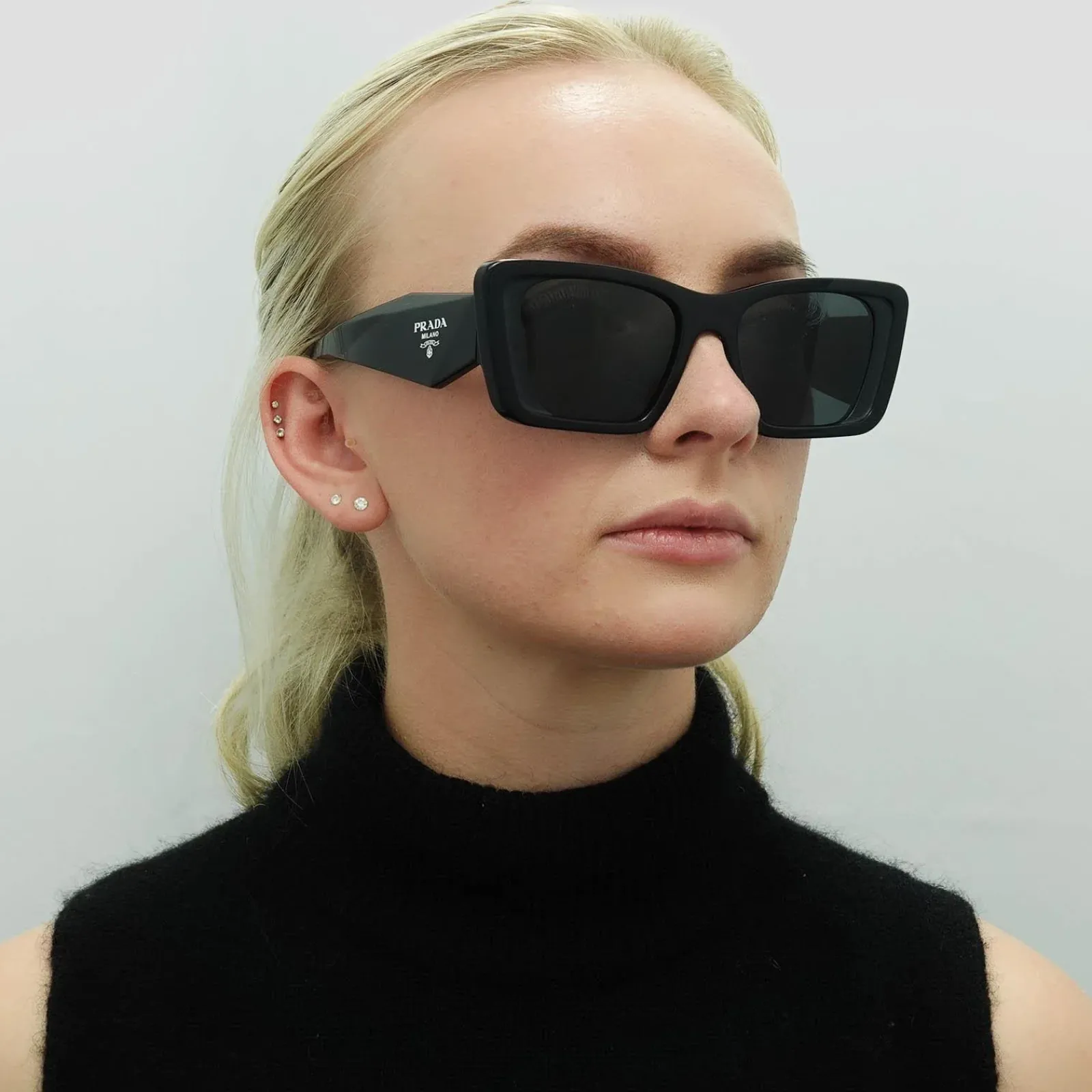 Prada Prada|Rectangle^Sunglasses PR08YS 1AB5S0 Black Dark Grey