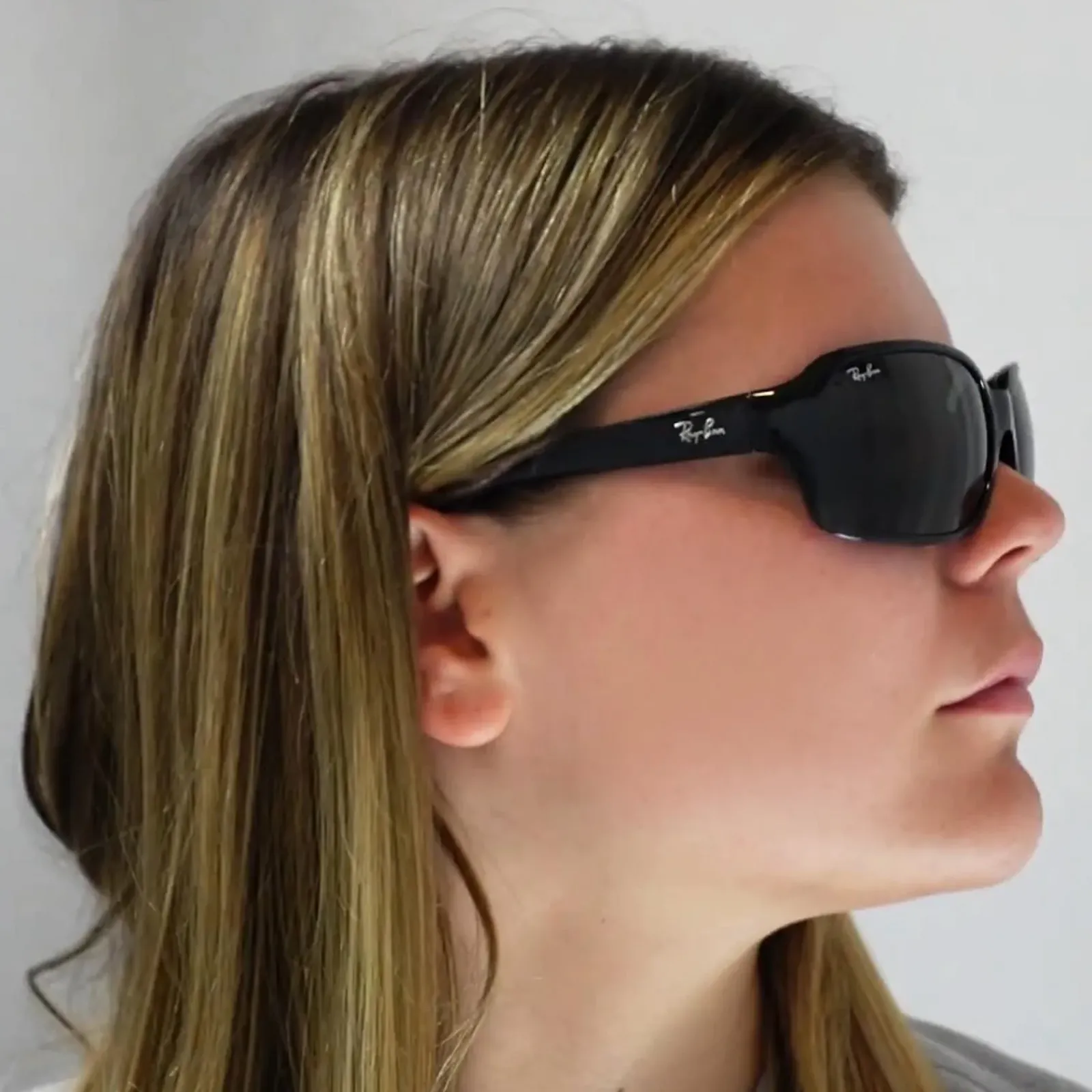 Ray-Ban Ray-Ban|Butterfly^Sunglasses 4068 710/51 Havana Brown Gradient