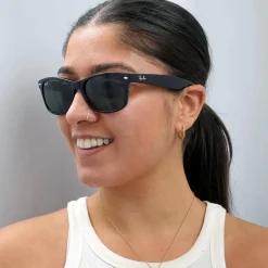 Ray-Ban Ray-Ban|Rectangle^Sunglasses New Wayfarer 2132 901L Black Green G-15 55mm